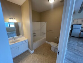 11 Fremont St-Unit -107 in Gloversville, NY - Building Photo - Building Photo
