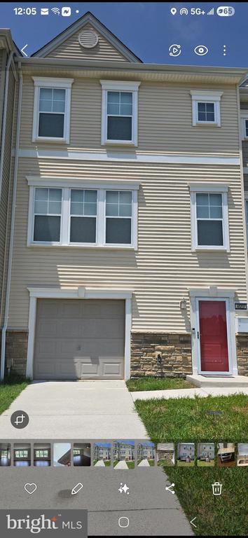 property at 429 Woodcrest Dr SE