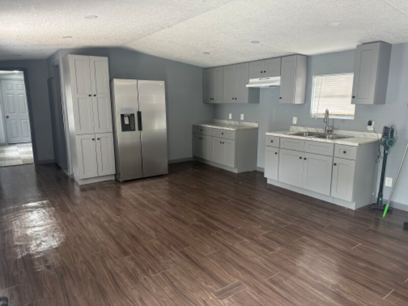 21575 Russell Dr in New Caney, TX - Foto de edificio