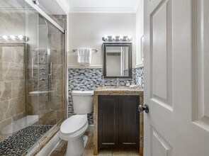 3905 N Highland Ave in Tampa, FL - Building Photo - Building Photo