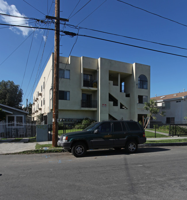 260 S Avenue 55 in Los Angeles, CA - Building Photo - Building Photo