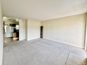 100 Reed Blvd, Unit 8 in Mill Valley, CA - Building Photo - Building Photo