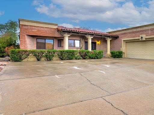 property at 4130 E Pontatoc Canyon Dr