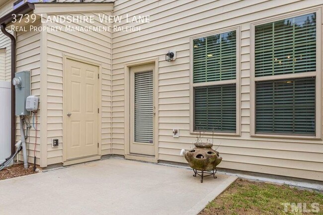 3739 Landshire View Lane in Raleigh, NC - Building Photo - Building Photo