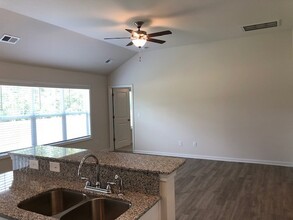 341 Oristo Ridge Way in West Columbia, SC - Building Photo - Building Photo
