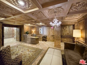 10795 Wilshire Blvd in Los Angeles, CA - Building Photo - Building Photo