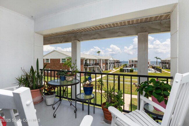 190 E Olmstead Dr in Titusville, FL - Building Photo - Building Photo