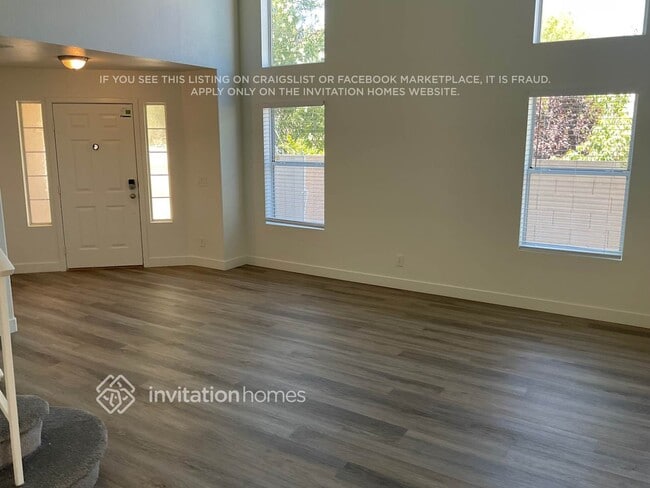 3320 Twin Bridges Ct in Las Vegas, NV - Building Photo - Building Photo