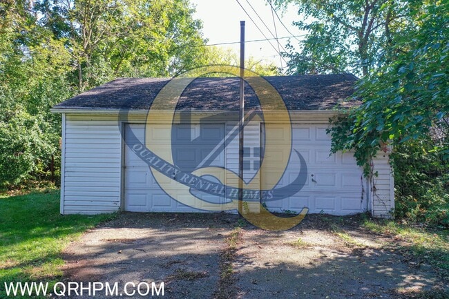1932 Lowell Ave in Saginaw, MI - Building Photo - Building Photo