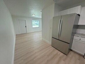 2149 Sibley Ave in Fort Pierce, FL - Building Photo - Building Photo