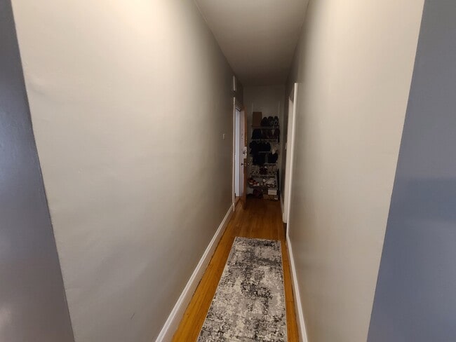 7 Lothian Rd, Unit 3 in Boston, MA - Foto de edificio - Building Photo