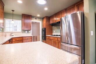 1034 Fletcher Ave in Redlands, CA - Building Photo - Building Photo