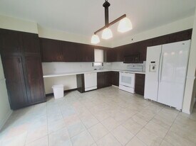 12 Palmer St in Greenwich, CT - Building Photo