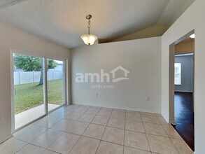 7378 High Bluff Rd N in Jacksonville, FL - Building Photo - Building Photo