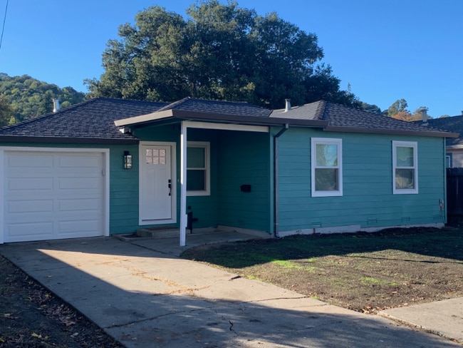93 Chelsea Ave