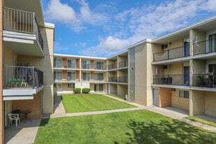 Meadow View Apartments in Blue Island, IL - Building Photo