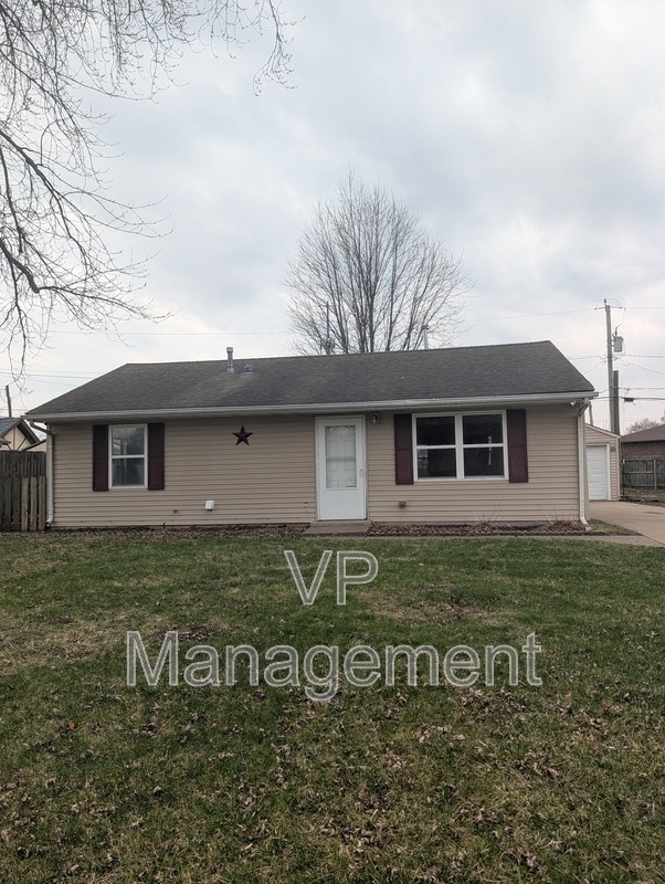 property at 6904 N Pine St