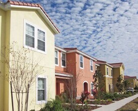 4562 Corsa Ln in Kissimmee, FL - Building Photo - Building Photo