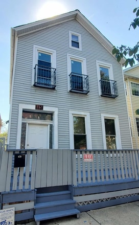 property at 1131 W 17th St