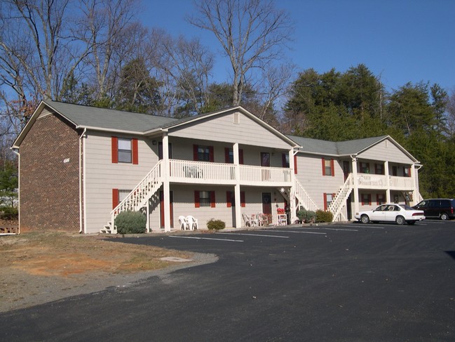 Oak Hill Apartments