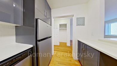 14 Marion St in Brookline, MA - Building Photo - Building Photo