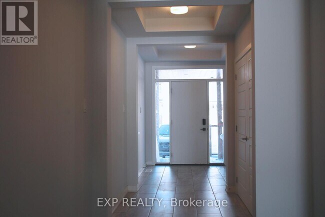 705 Fenwick Wy in Ottawa, ON - Building Photo - Building Photo