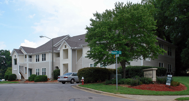 Jeffries' Ridge Apartments in Raleigh, NC - Foto de edificio - Building Photo