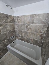 724 SW 7th Terrace in Hallandale Beach, FL - Building Photo - Building Photo