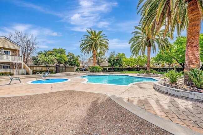 980 Lake Isabella Way in San Jose, CA - Building Photo - Building Photo
