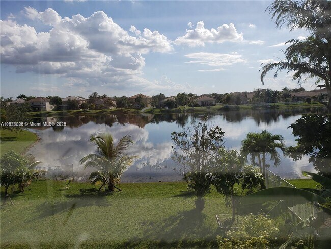 14226 NW 21st St in Pembroke Pines, FL - Building Photo - Building Photo