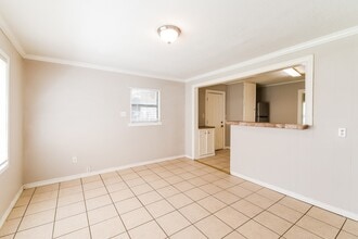 1505 4th Ave N in Texas City, TX - Building Photo - Building Photo