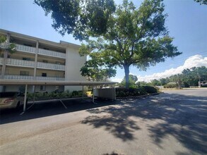1524 Lakeview Rd, Unit 201 in Clearwater, FL - Building Photo - Building Photo