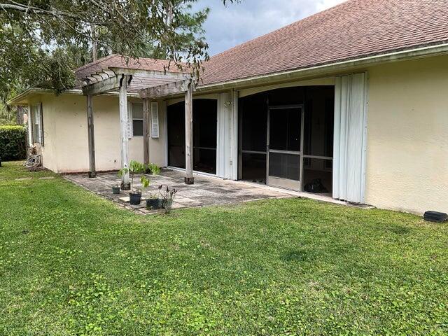 198 Sparrow Dr in Royal Palm Beach, FL - Building Photo - Building Photo