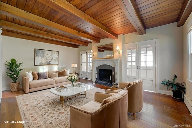 246 Park Ave in Manhasset, NY - Building Photo - Building Photo