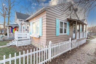 1128 Sterling St in Indianapolis, IN - Building Photo - Building Photo