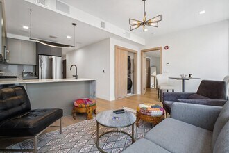 72 York St in Jersey City, NJ - Building Photo - Building Photo