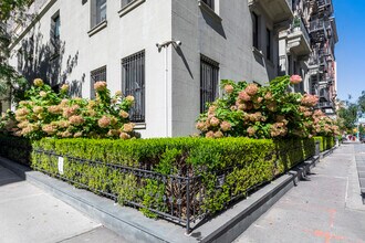 478 Central Park W in New York, NY - Building Photo - Building Photo