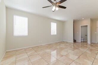 5706 Colbert St in North Las Vegas, NV - Building Photo - Building Photo