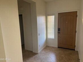 3670 E Zachary Dr in Phoenix, AZ - Building Photo - Building Photo