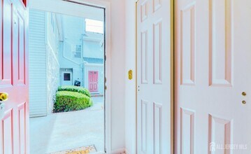 226 Bexley Ln in Piscataway, NJ - Building Photo - Building Photo