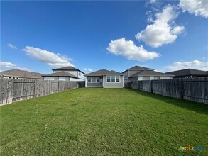 239 Wild Wind Cv in Jarrell, TX - Building Photo - Building Photo
