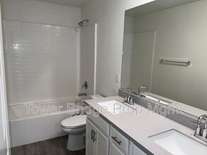 12722 Montbrook Way in Rancho Cordova, CA - Building Photo - Building Photo
