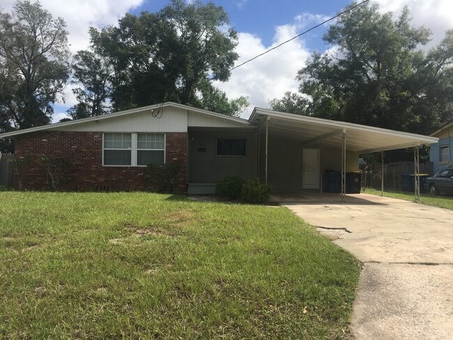 property at 3623 Tarpon Dr