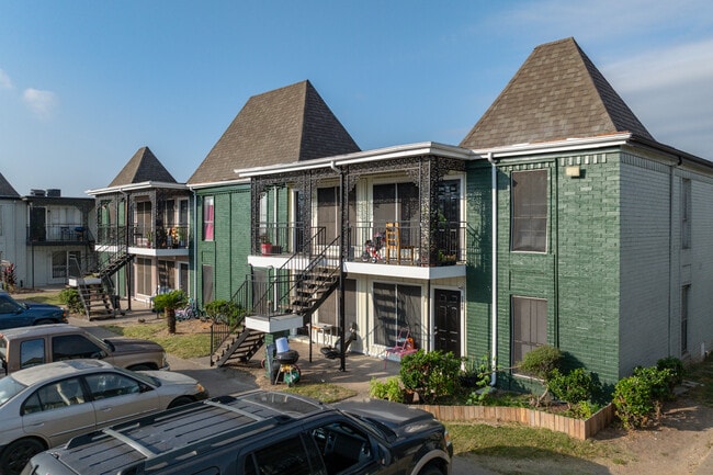 Cerca Demi Apartments