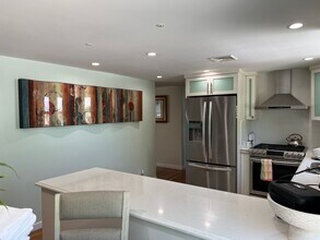 38 Garland St in Everett, MA - Foto de edificio - Building Photo