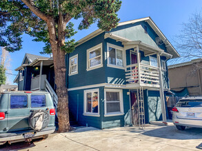 3417-3421 Salisbury St in Oakland, CA - Building Photo - Building Photo