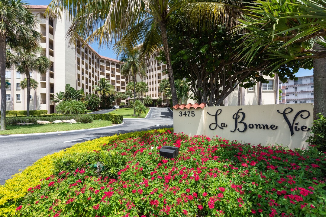 3475 S Ocean Blvd in Palm Beach, FL - Building Photo