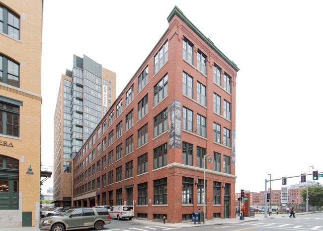 319-321 A St in Boston, MA - Building Photo - Building Photo