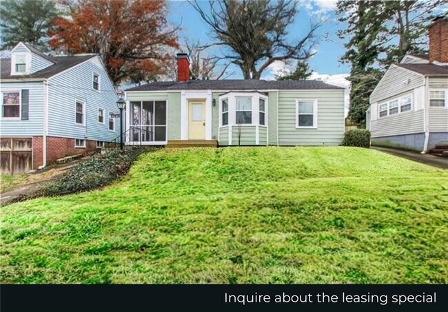 1074 Jefferson Ave in East Point, GA - Building Photo - Building Photo