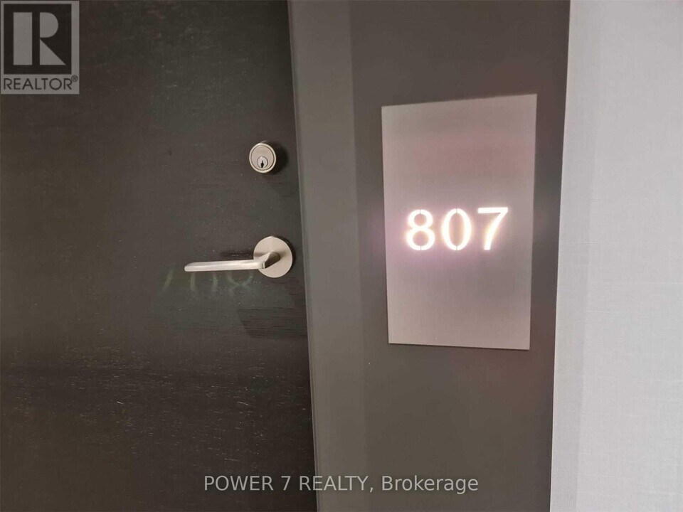 3-8073 Rosewater St in Richmond Hill, ON - Building Photo